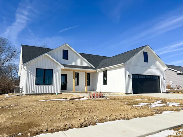 $399,000 | 1213 Parkview Drive, Eureka, IL 61530