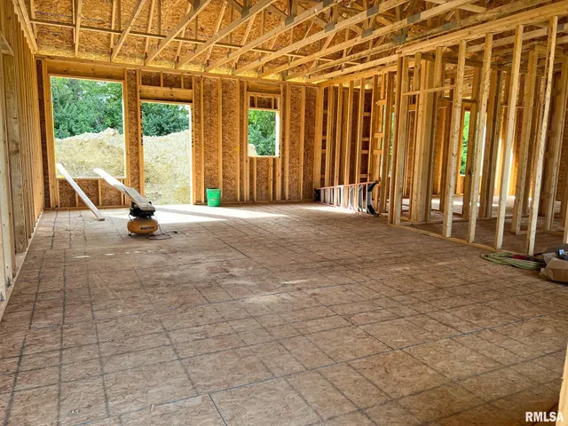 $399,000 | 1213 Parkview Drive, Eureka, IL 61530