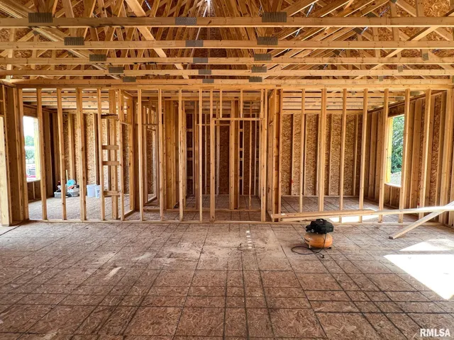 $399,000 | 1213 Parkview Drive, Eureka, IL 61530