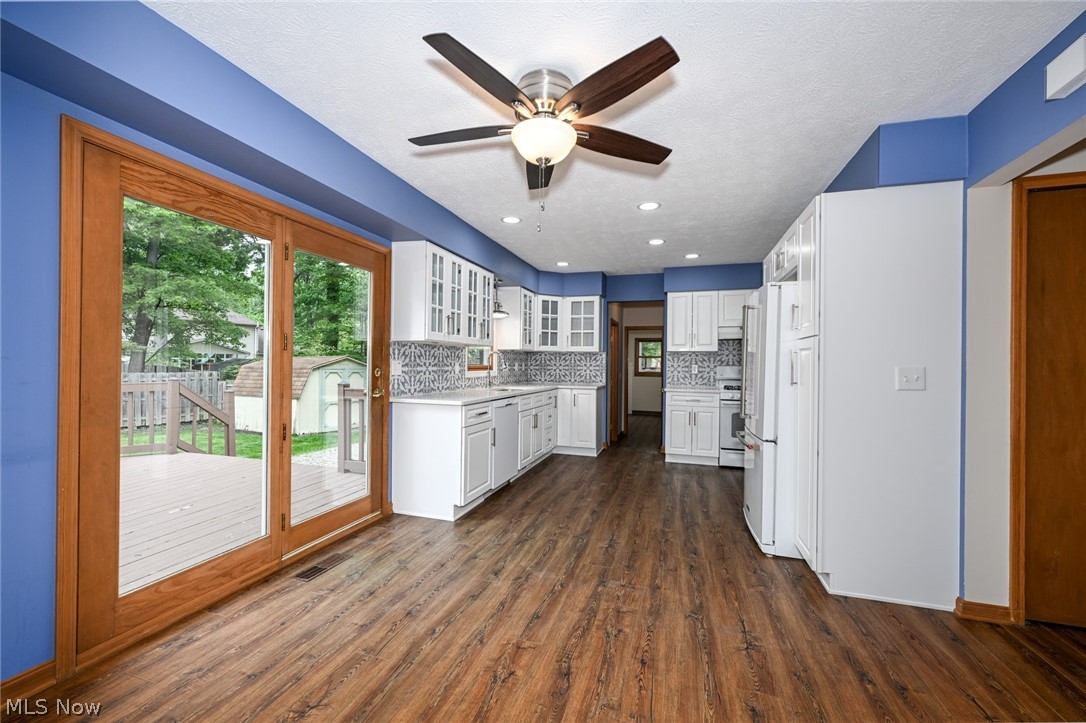 8460 Old Post Road Olmsted Falls, OH 44138 - Photo 13 of 48
