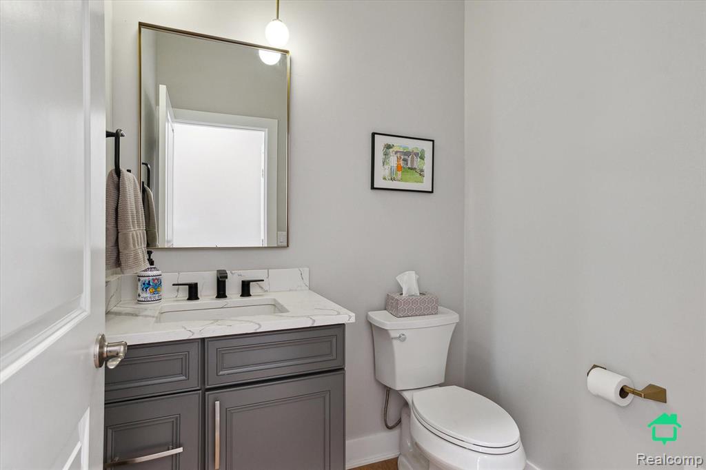 2125 Benstein Road Walled Lake, MI 48390 - Photo 24 of 68