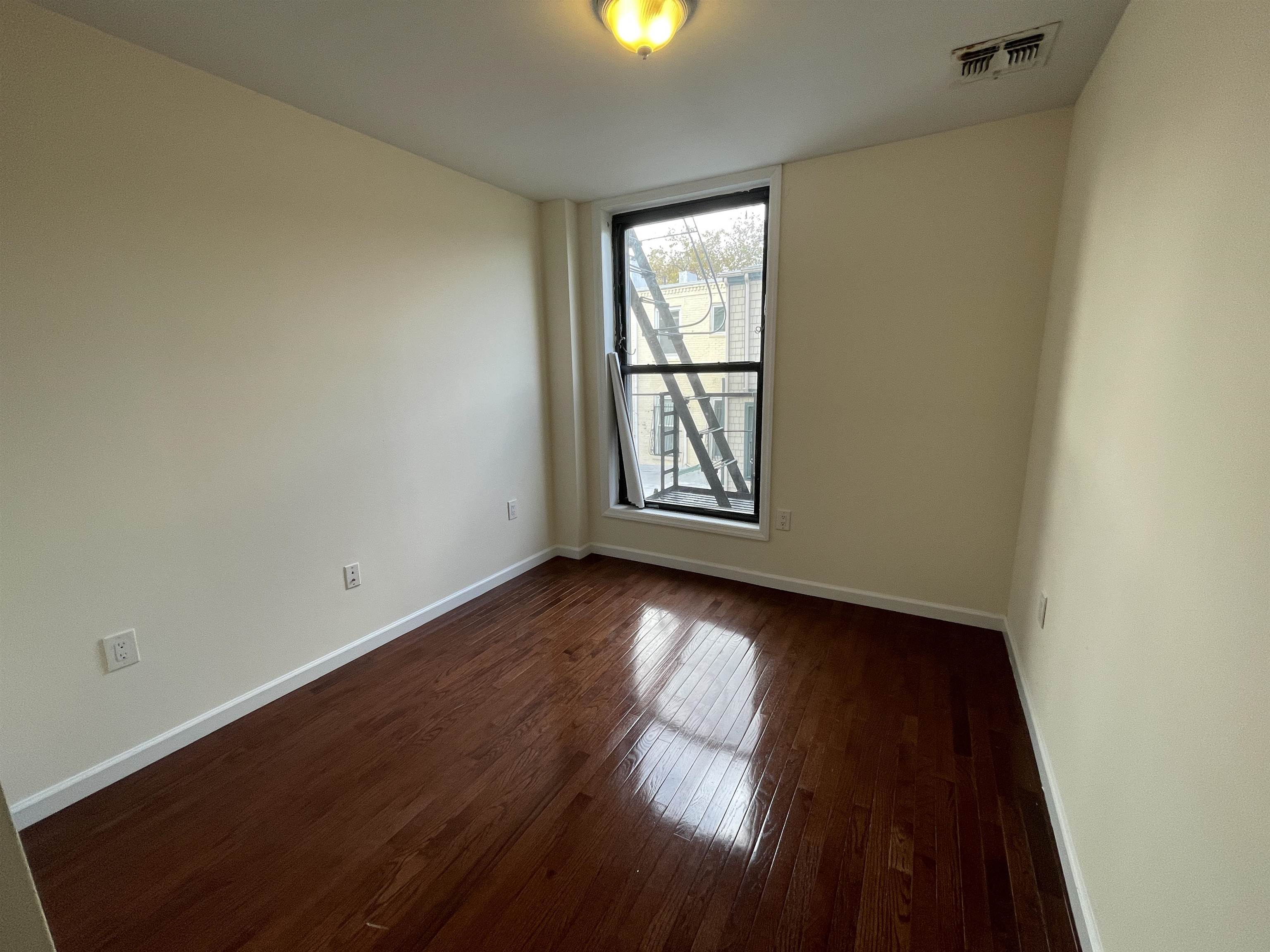 728 Washington Street, Unit 1 Hoboken, NJ 07030 - Photo 6 of 11