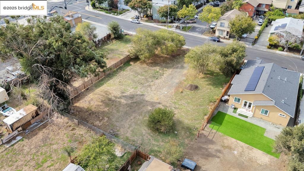 64 South Bella Monte Avenue Bay Point, CA 94565 - Photo 29 of 38 an aerial view of a house with a yard and greenery