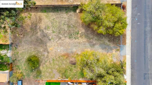 $160,000 | 64 South Bella Monte Avenue, Bay Point, CA 94565