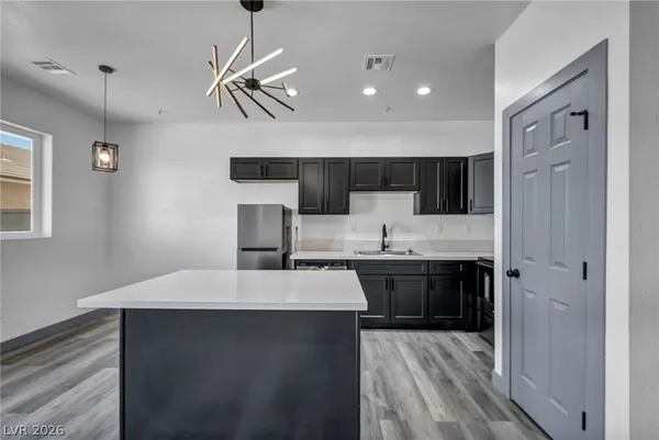 $300,000 | 382 East Erin Street, Pahrump, NV 89048