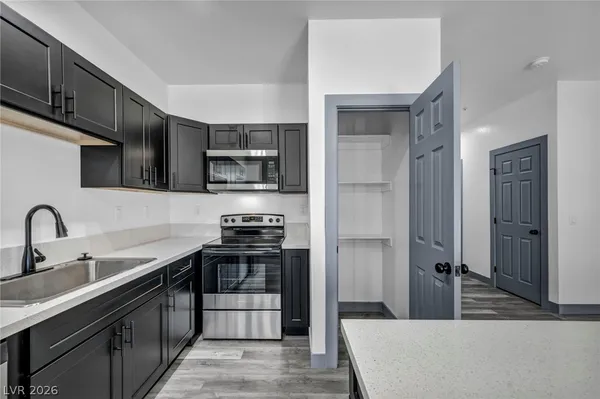 $300,000 | 382 East Erin Street, Pahrump, NV 89048