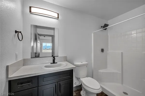 $300,000 | 382 East Erin Street, Pahrump, NV 89048