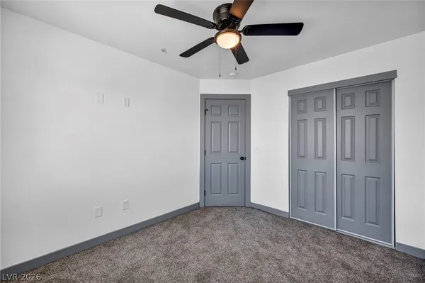 $300,000 | 382 East Erin Street, Pahrump, NV 89048
