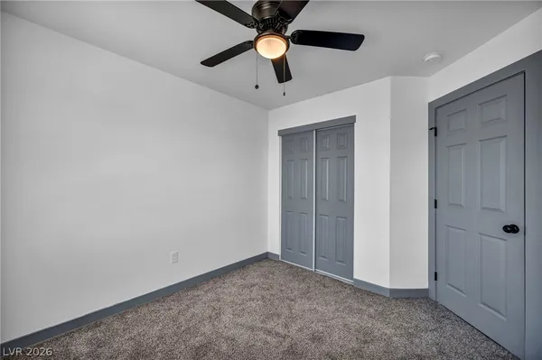 $300,000 | 382 East Erin Street, Pahrump, NV 89048