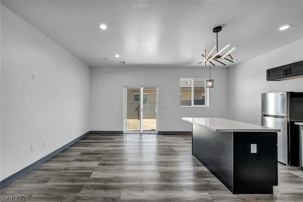 $300,000 | 382 East Erin Street, Pahrump, NV 89048