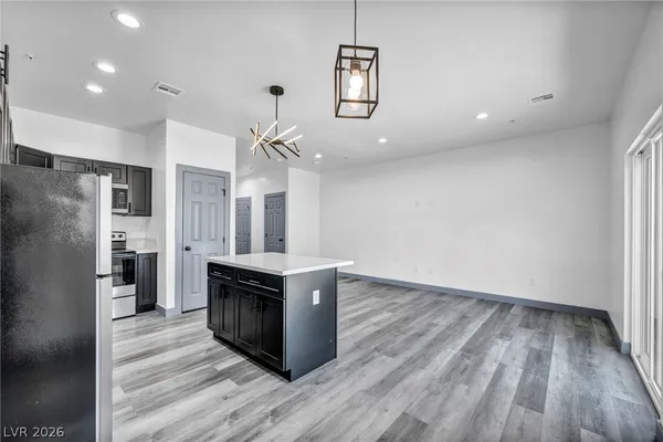 $300,000 | 382 East Erin Street, Pahrump, NV 89048