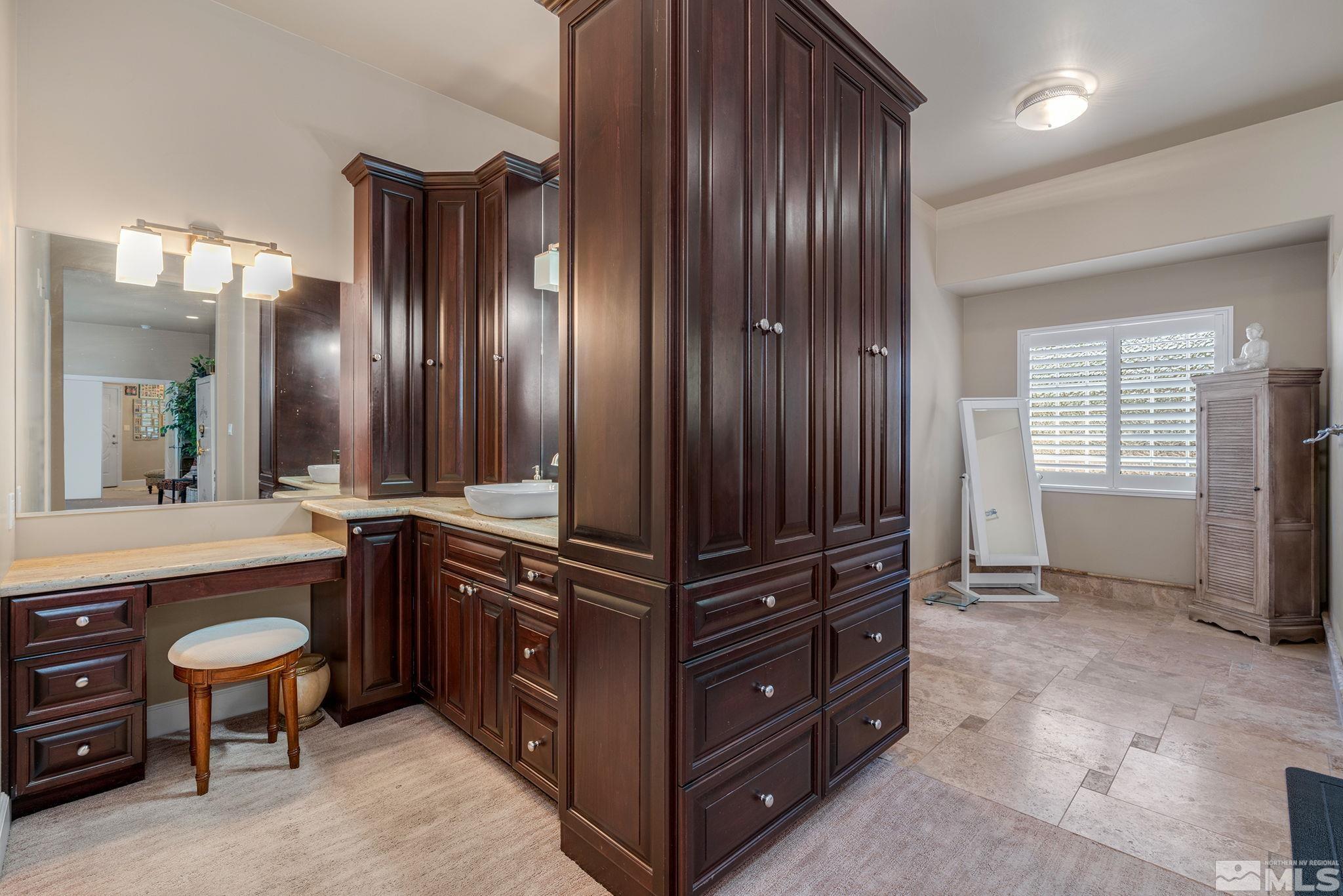 1725 Holcomb Ranch Lane Reno, NV 89511 - Photo 11 of 37 Photo 14