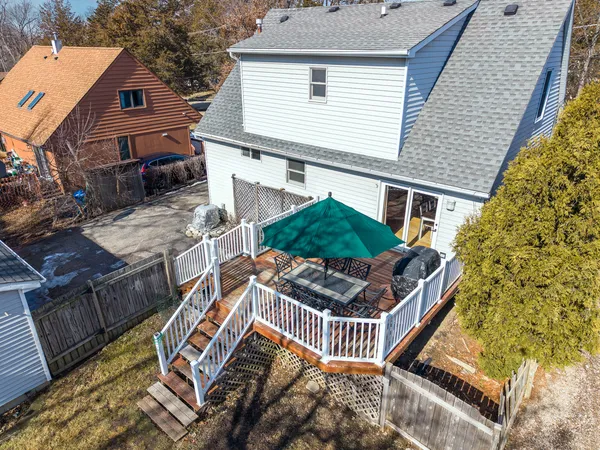 $369,000 | 25097 West Buena Avenue, Lake Villa, IL 60046