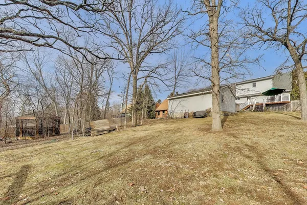 $369,000 | 25097 West Buena Avenue, Lake Villa, IL 60046