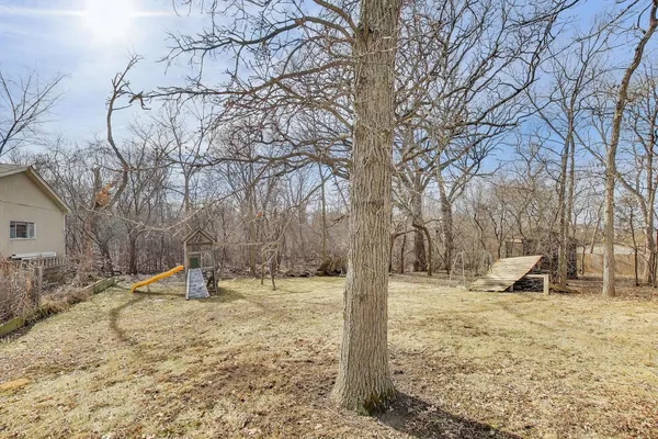 $369,000 | 25097 West Buena Avenue, Lake Villa, IL 60046