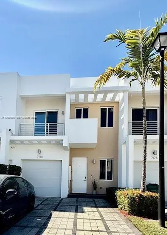 $4,350 | 7166 Northwest 103rd Path, Unit 7166, Doral, FL 33178