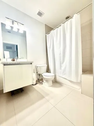 $4,350 | 7166 Northwest 103rd Path, Unit 7166, Doral, FL 33178