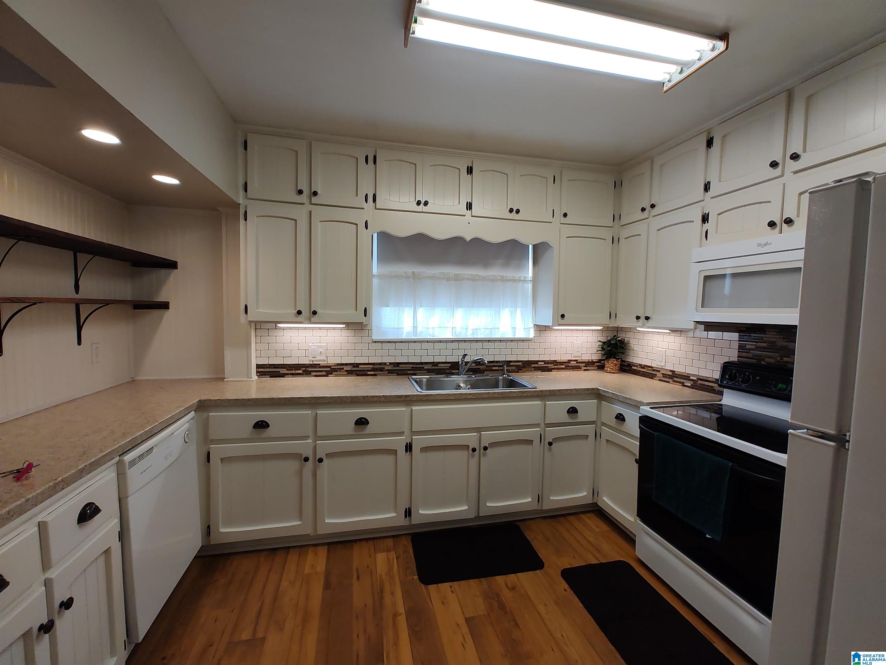 107 Virginia Drive Bessemer, AL 35023 - Photo 13 of 37