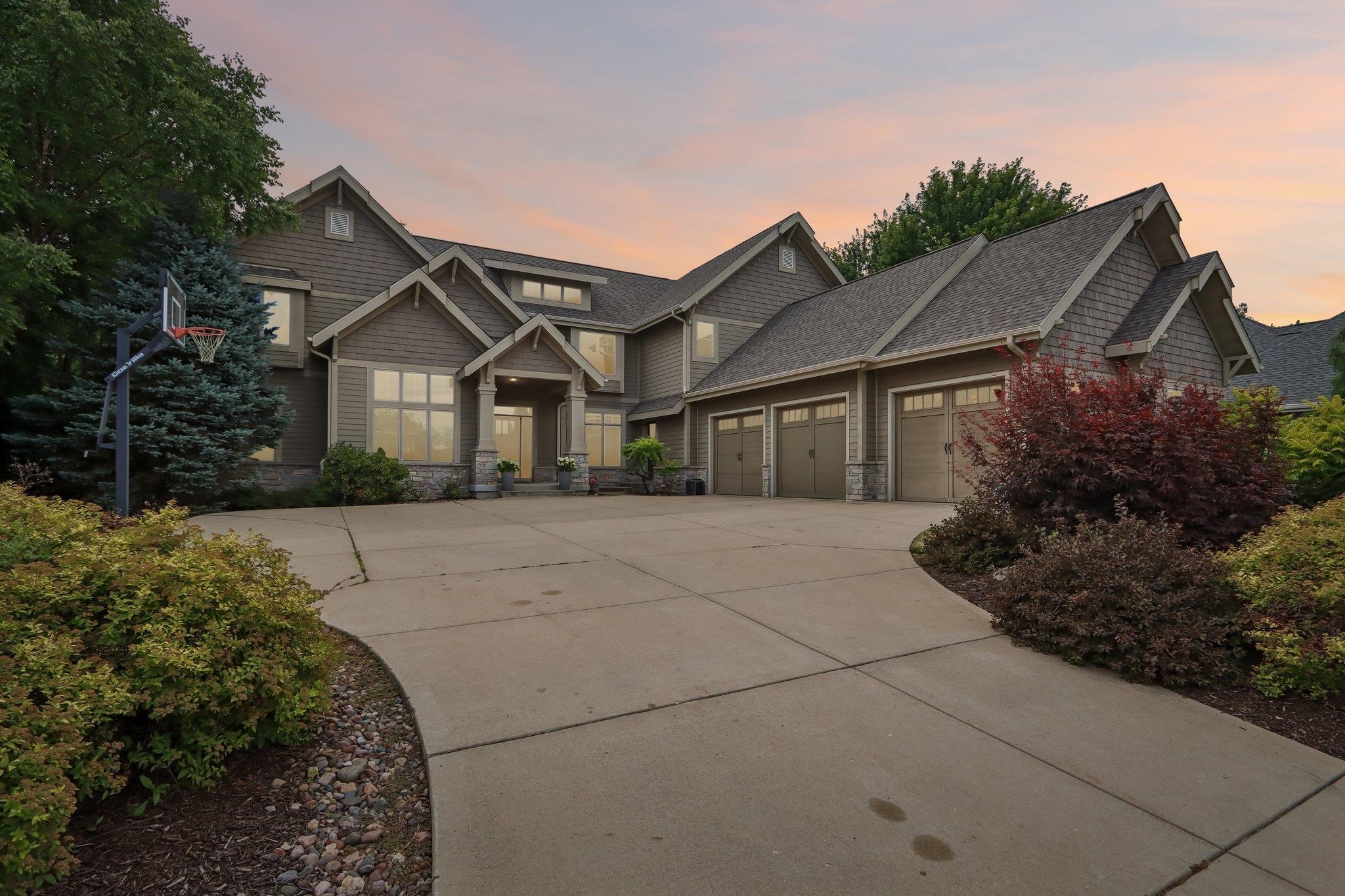 9913 Shadow Ridge Trail Middleton, WI 53562 - Photo 1 of 88