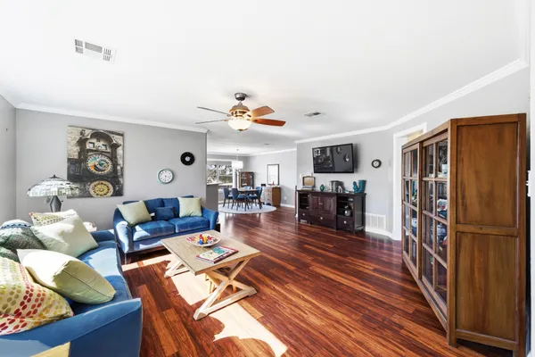 $279,500 | 981 Shadow Creek Boulevard, Buda, TX 78610