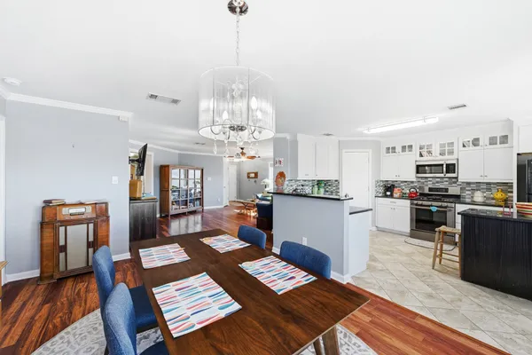 $279,500 | 981 Shadow Creek Boulevard, Buda, TX 78610