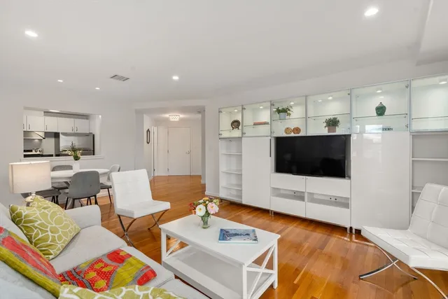 $525,000 | 1 Watermill Place, Unit 309, Arlington, MA 02476