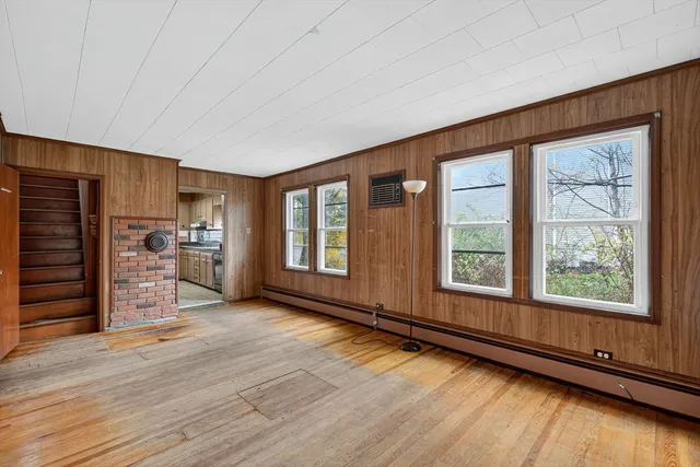 $375,000 | 383 Vinnicum Road, Swansea, MA 02777