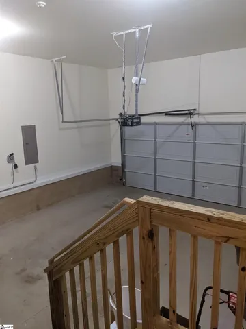 $2,200 | 10 Alex Court, Greenville, SC 29609