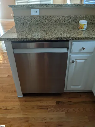 $2,200 | 10 Alex Court, Greenville, SC 29609