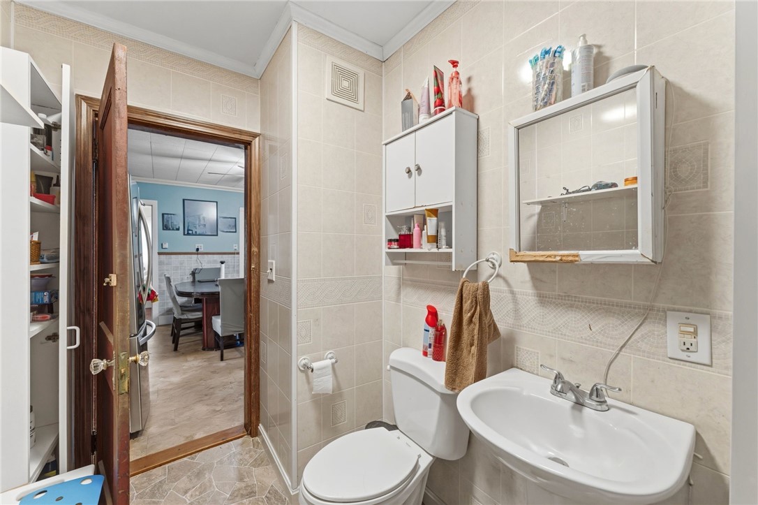 149 Burrington Street Woonsocket, RI 02895 - Photo 24 of 46