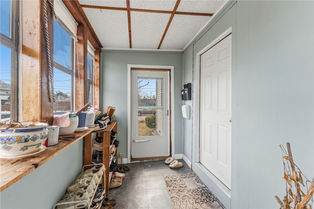 149 Burrington Street Woonsocket, RI 02895 - Photo 6 of 46