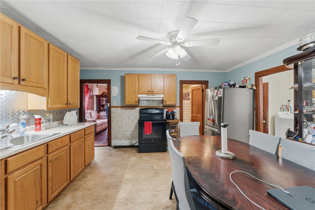 149 Burrington Street Woonsocket, RI 02895 - Photo 7 of 46