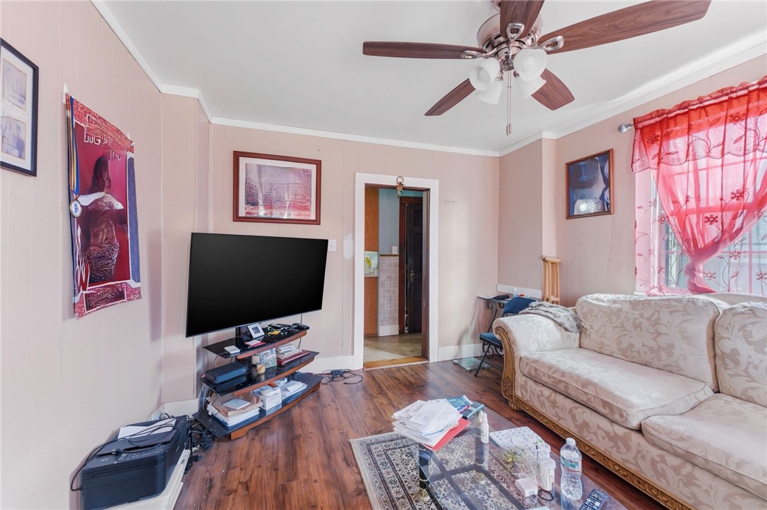 149 Burrington Street Woonsocket, RI 02895 - Photo 9 of 46