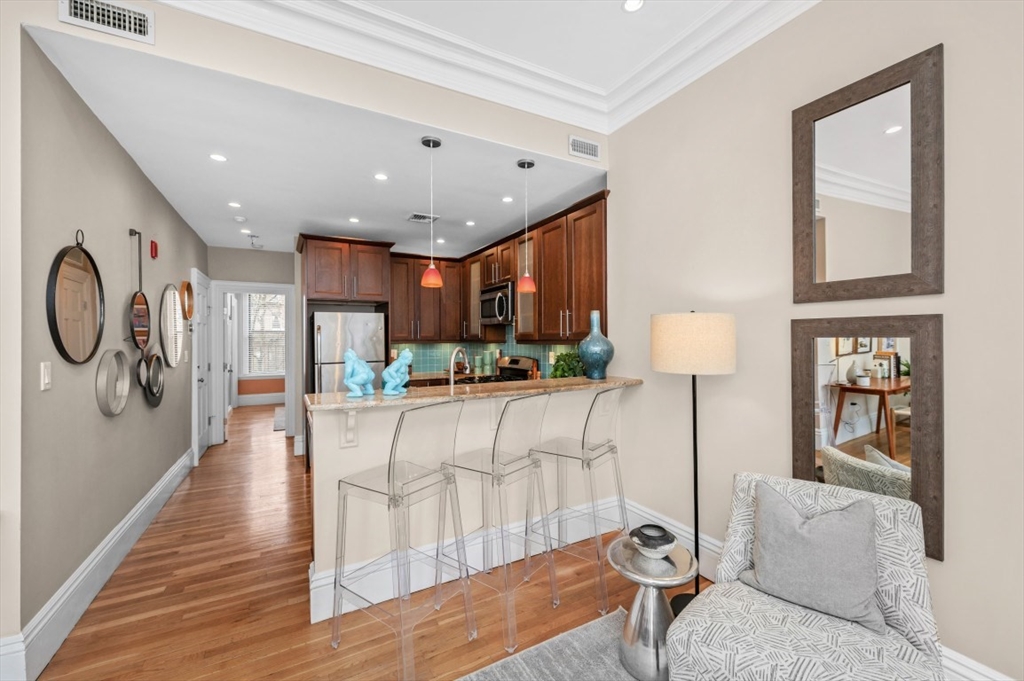 75 Montgomery Street, Unit 3 Boston, MA 02116 - Photo 5 of 15
