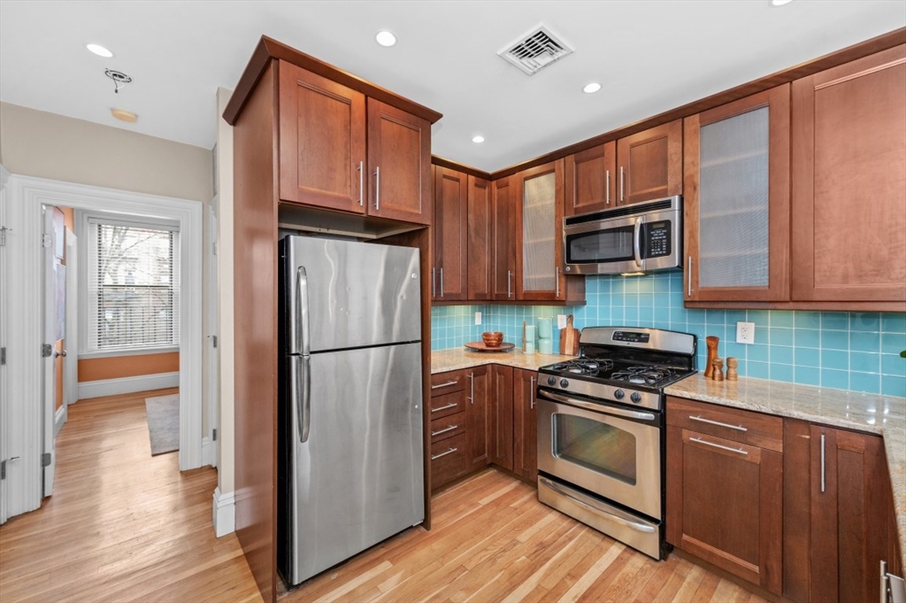 75 Montgomery Street, Unit 3 Boston, MA 02116 - Photo 7 of 15