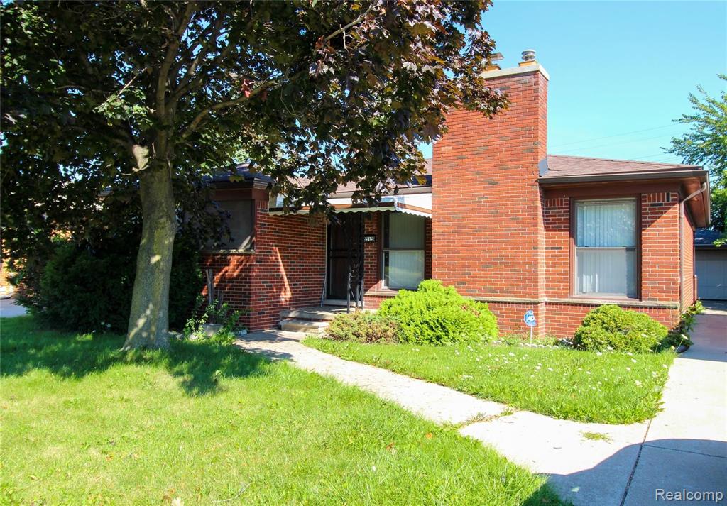 16515 East 8 Mile Road Eastpointe, MI 48021 - Photo 2 of 17
