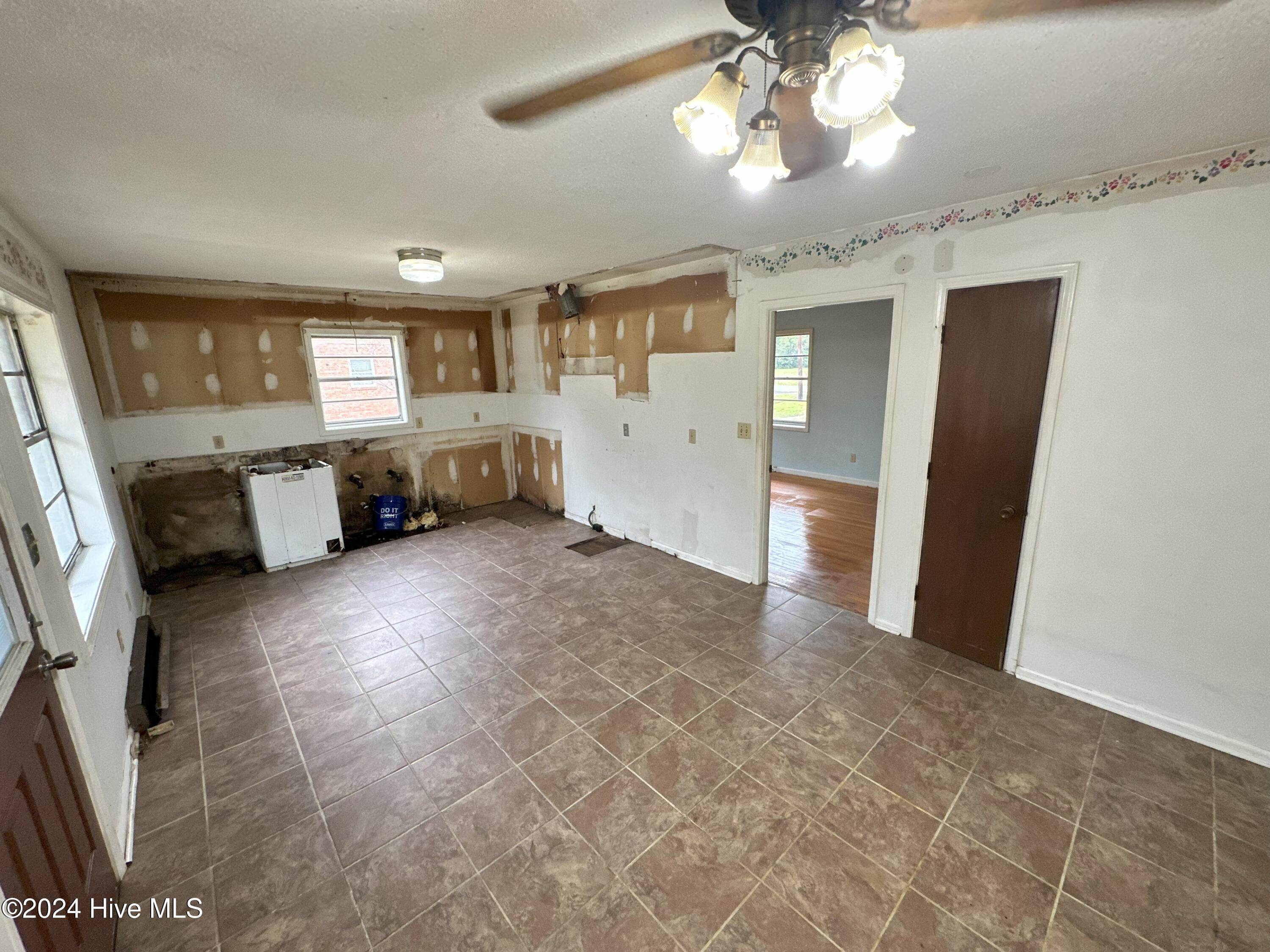 2324 Rockhill Road Castle Hayne, NC 28429 - Photo 4 of 10 Kitchen/Dining