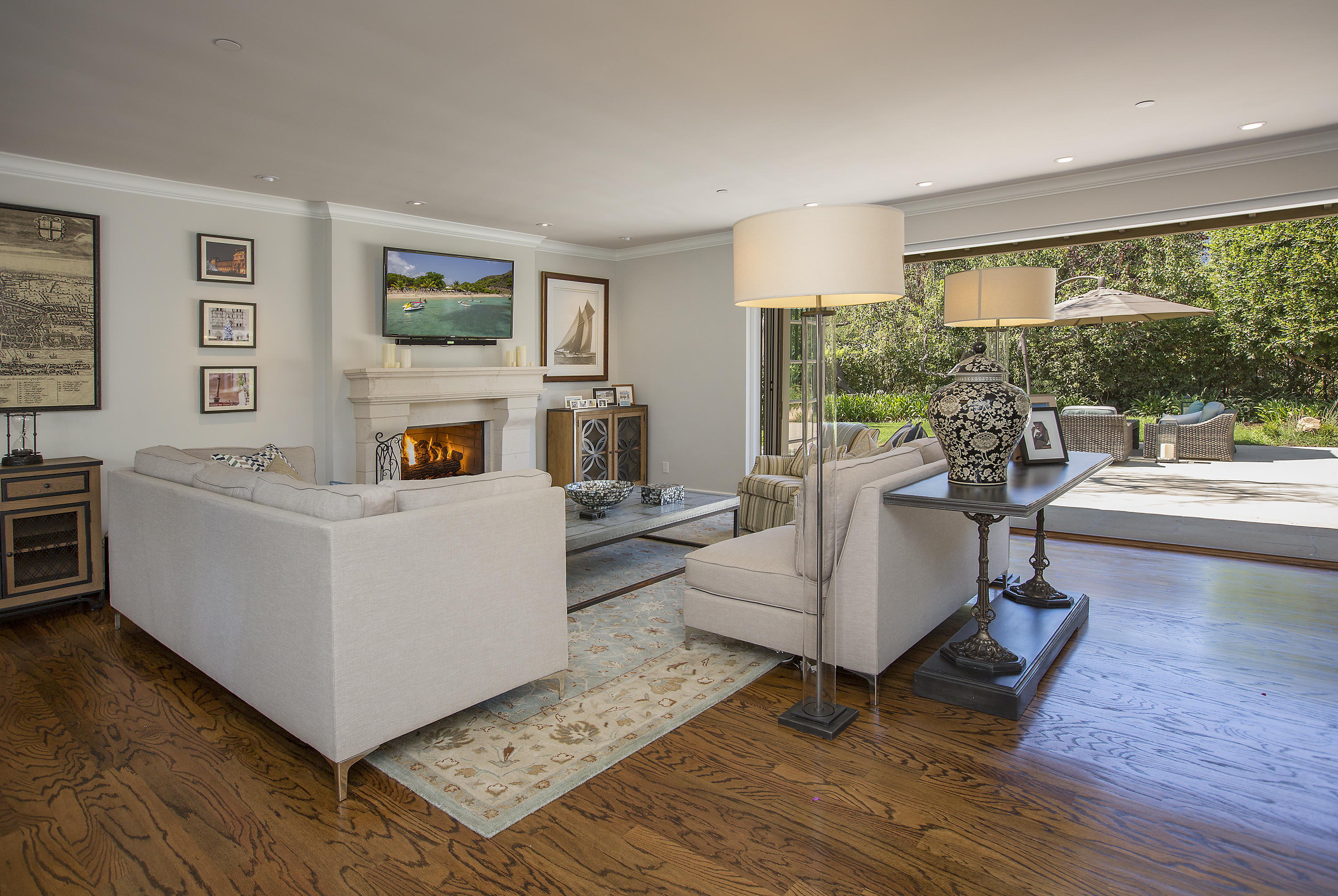 1480 Wyant Road Santa Barbara, CA 93108 - Photo 5 of 36 Living Room