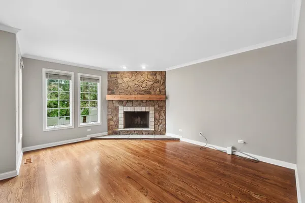 $579,000 | 299 Arbor Glen Boulevard, Schaumburg, IL 60195
