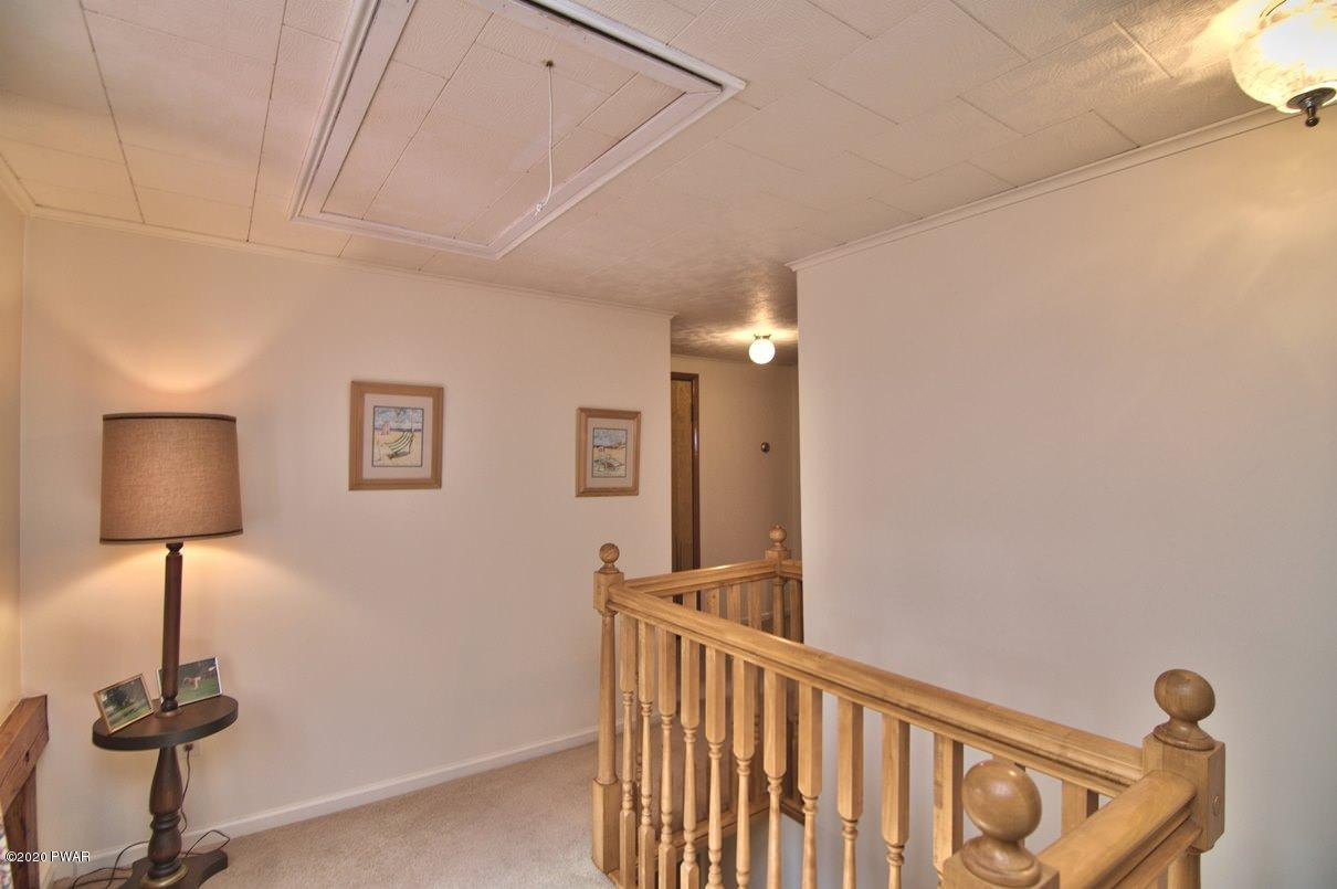 2370 Wrighter Lake Road Thompson, PA 18465 - Photo 39 of 106 Hallway