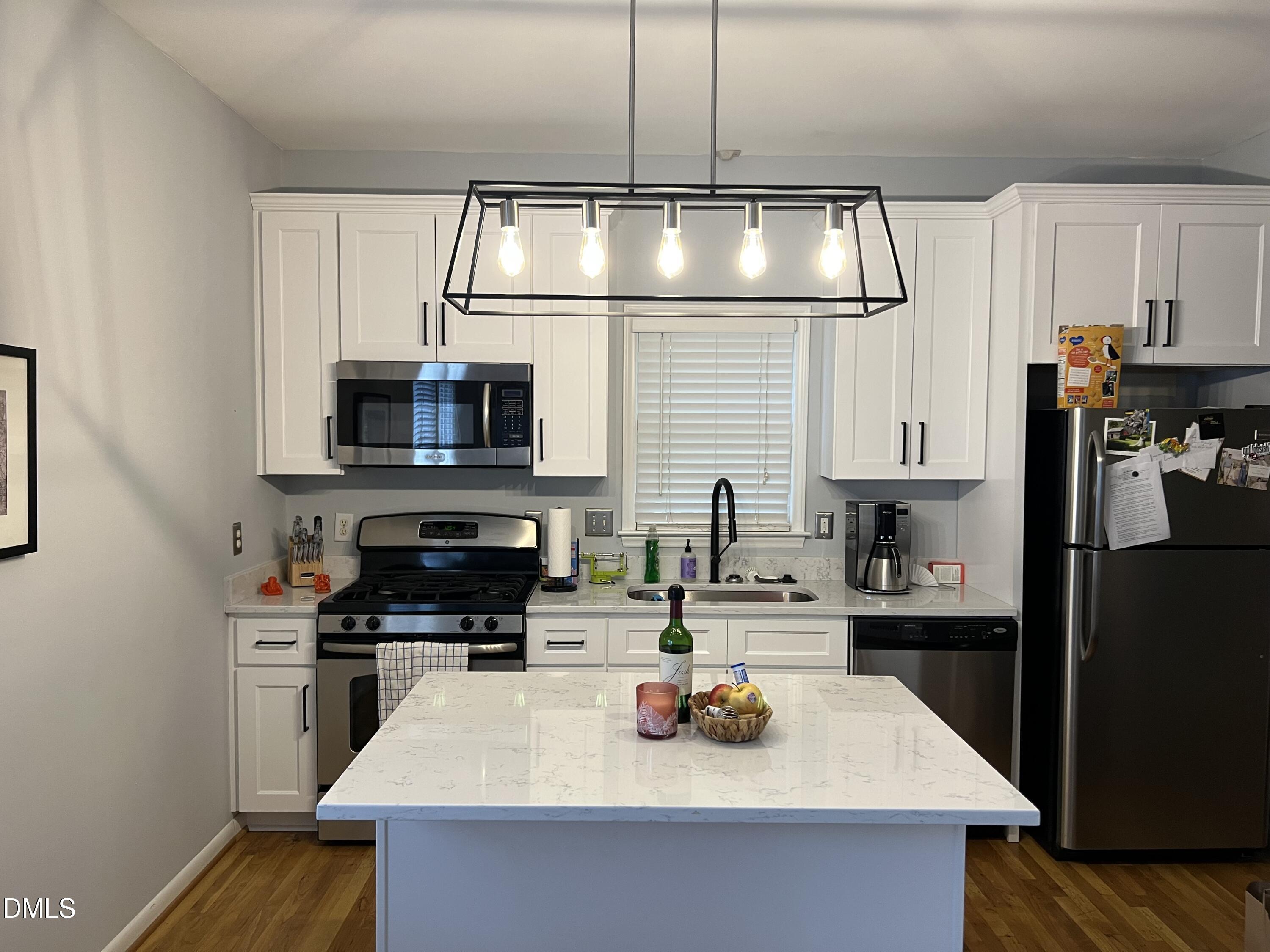 316 Cooke Street Raleigh, NC 27601 - Photo 7 of 13 Kitchen