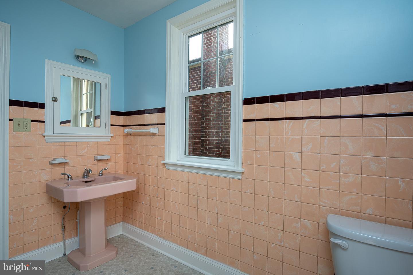 203 George Street Reading, PA 19605 - Photo 18 of 24 Gallery Image 18