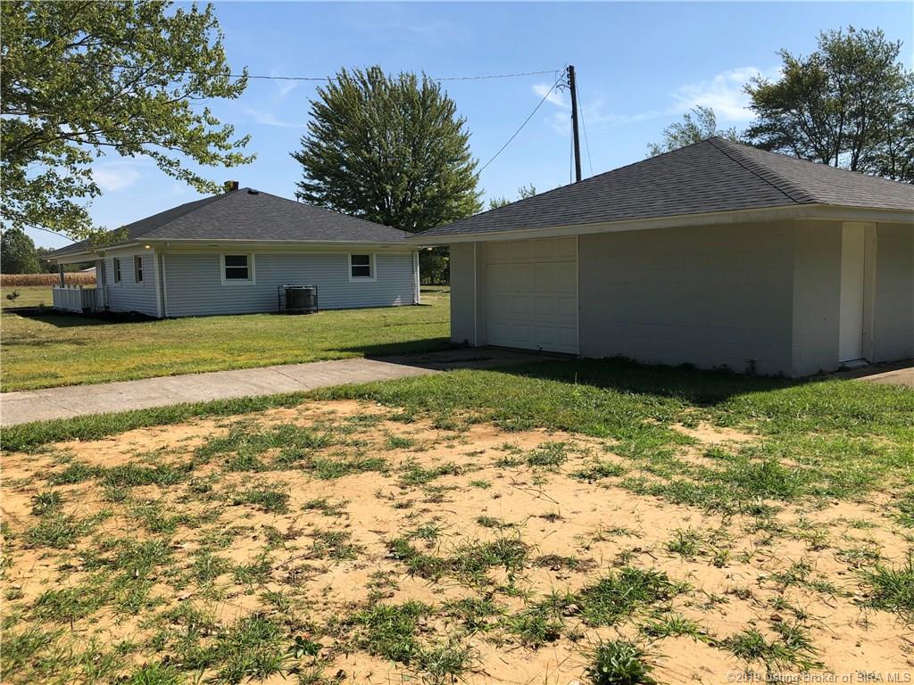 5310 South County Line Road Nabb, IN 47147 - Photo 8 of 42 Gallery Image 8