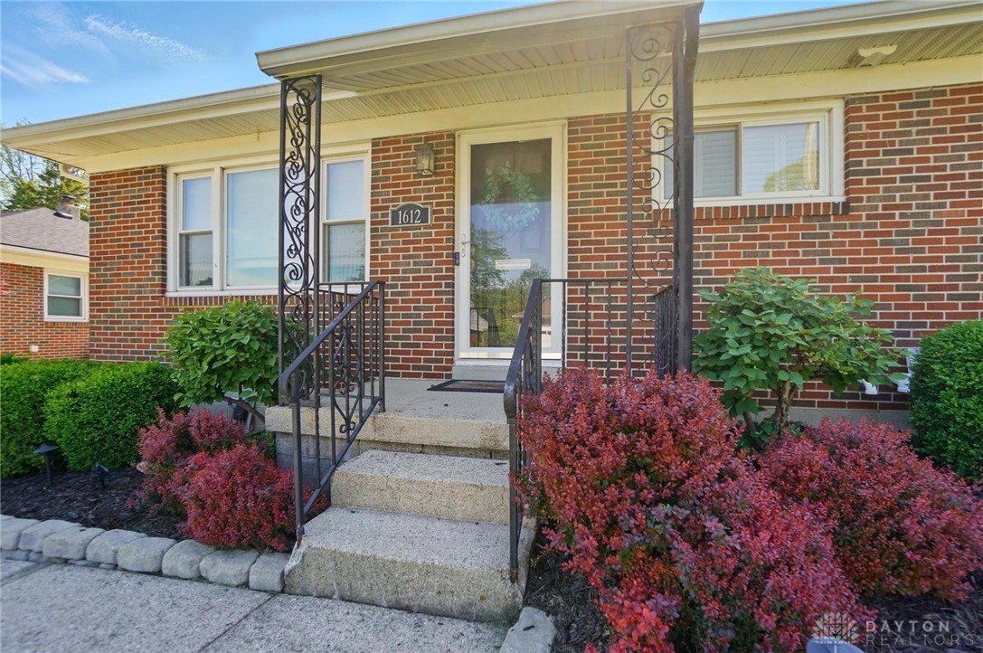 1612 Northgate Road Springfield, OH 45504 - Photo 5 of 55 Gallery Image 5