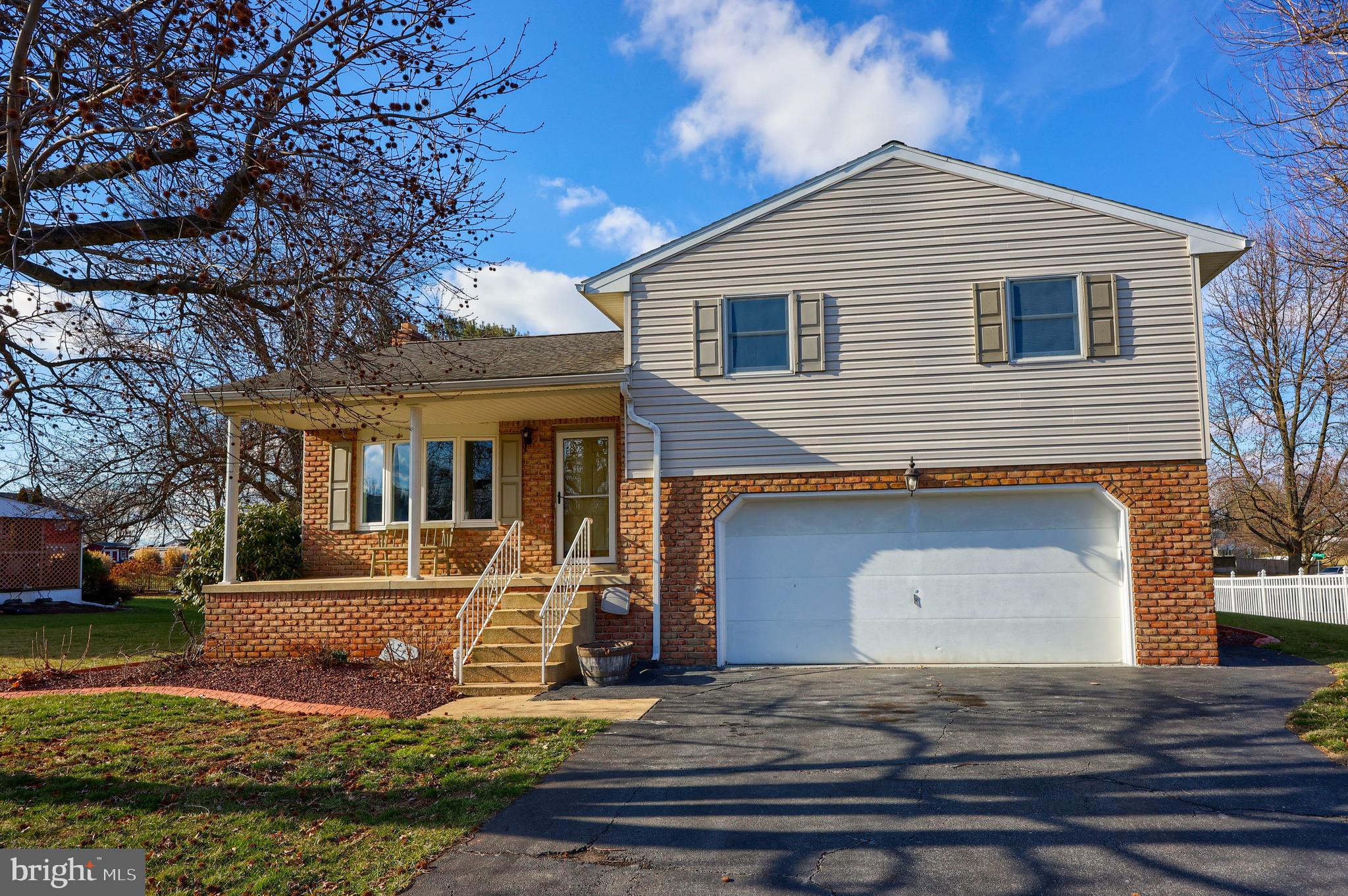 2437 Opal Road York, PA 17408 - Photo 1 of 38 Gallery Image 1