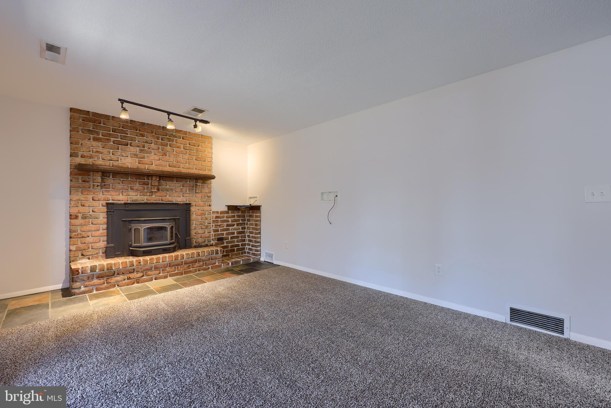 2437 Opal Road York, PA 17408 - Photo 7 of 38 Gallery Image 7