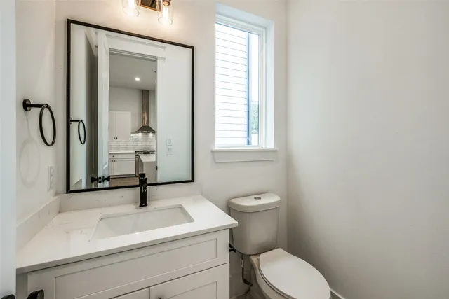 $3,100 | 948 Fisher Street, Unit B, Houston, TX 77018