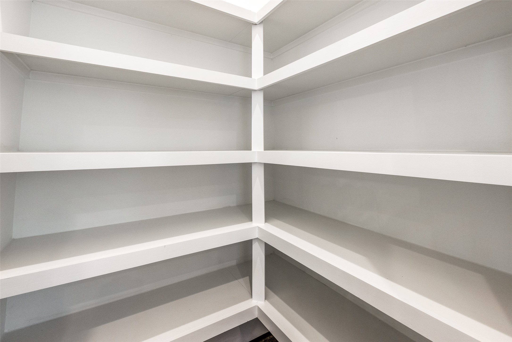 948 Fisher Street, Unit B Houston, TX 77018 - Photo 14 of 25 a view of an empty walk in closet