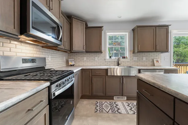 $459,000 | 15 Dodge Hill Road, Bennington, NH 03442