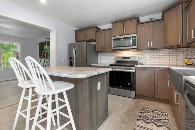 $459,000 | 15 Dodge Hill Road, Bennington, NH 03442